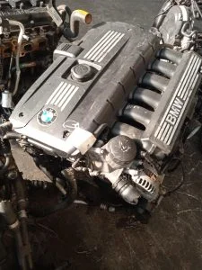325I DOUBLE VANOS 01-04